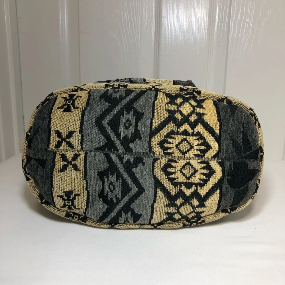 ARTESANY Wool Blend Ecuador Tribal Boho‎ Black Tan Gray Hobo Zipper Bag